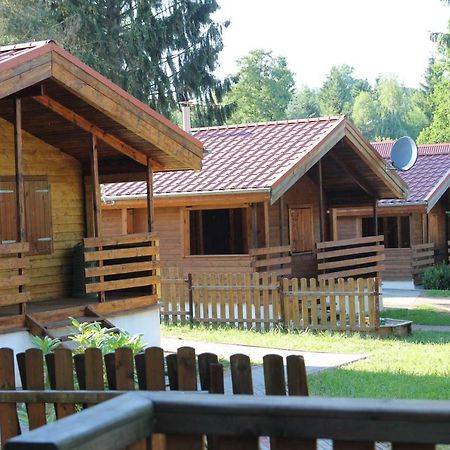 Domki Nad Jeziorem W Karlowicach Karlowice Exterior foto