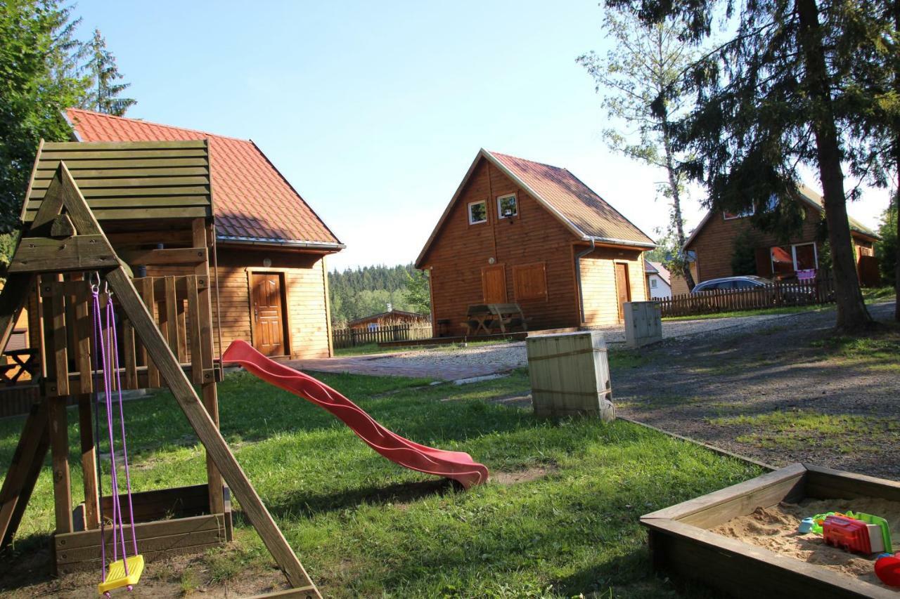 Domki Nad Jeziorem W Karlowicach Karlowice Exterior foto
