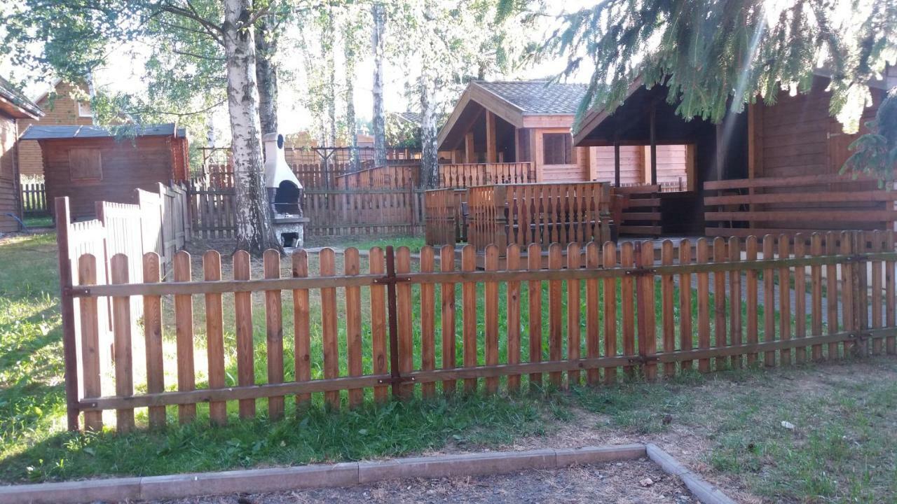 Domki Nad Jeziorem W Karlowicach Karlowice Exterior foto
